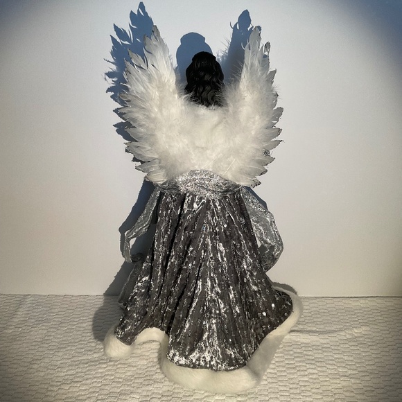 African American Angel Christmas Tree Topper - Wings Light Up - 16.5 Inch - Picture 4 of 14